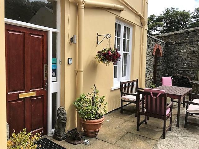 Ravenscliffe Lodge Douglas Exterior photo